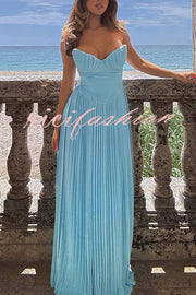 Romantic and Elegant Pleated Strapless Maxi Dress