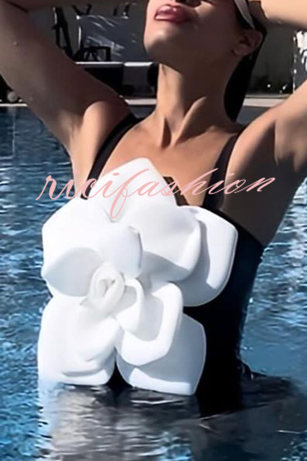 Fashionable Contrast Color Large Flower Stretch One-piece Swimsuit