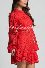 Solid Color Hollow Long-sleeved Waisted Lace Mini Dress