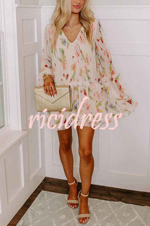 Striking Pleated Floral Print V Neck Ruffle Paneled Long Sleeve Mini Dress