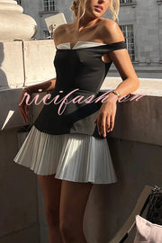 Love Unscripted Patchwork Off-shoulder Sleeveless Pleated Mini Dress