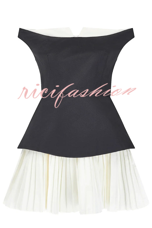 Love Unscripted Patchwork Off-shoulder Sleeveless Pleated Mini Dress