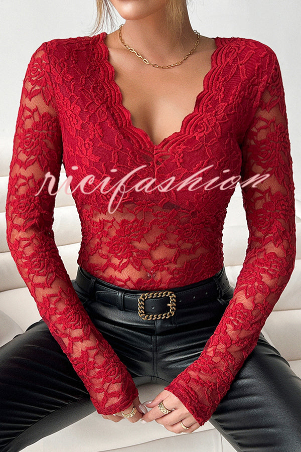 Solid Color Lace V-neck Long-sleeved Slim-fit Top